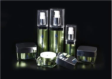 50ml láhve s bezvzduchovou pumpou