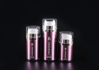 Zlatá luxusní kosmetická láhev pro pumpičku